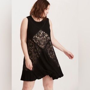 Torrid Mixed Fabric & Lace Trapeze Dress Women’s Plus Size 4x NWOT